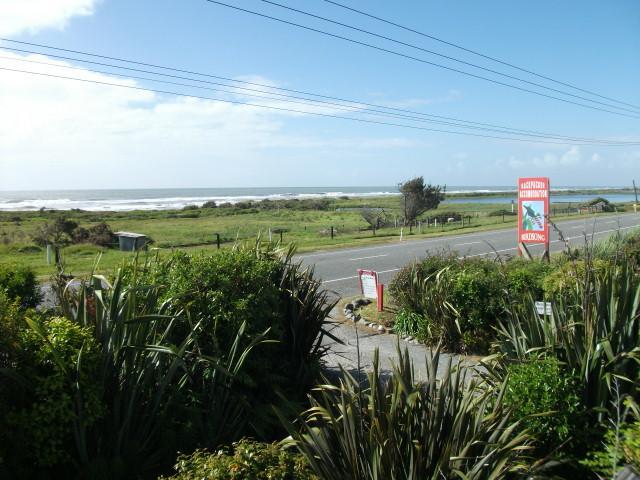 Birdsong Accommodation Hokitika Exterior photo